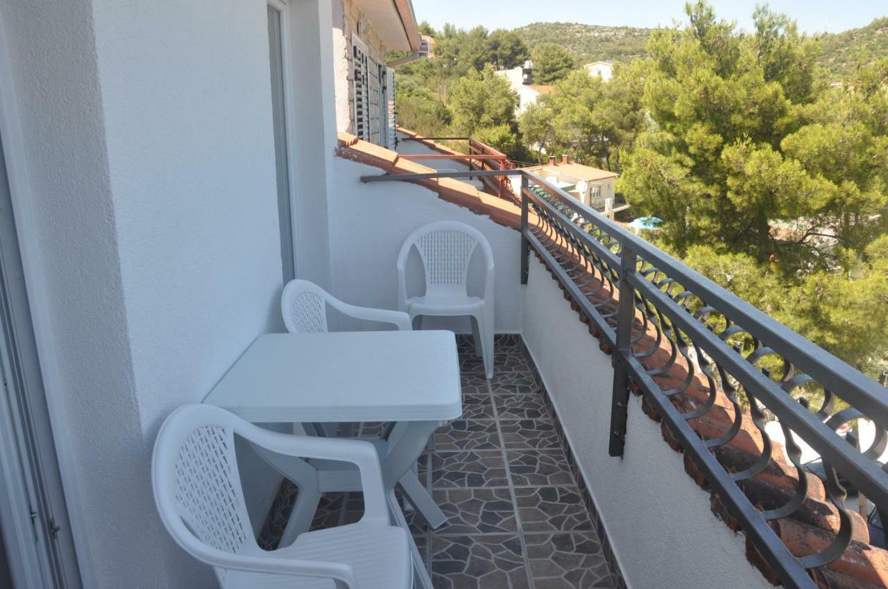 Anna Apartment Marina Exterior foto
